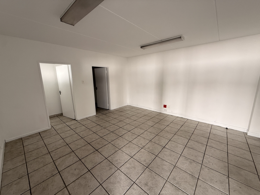 To Let Commercial Property for Rent in Parow Industrial Western Cape